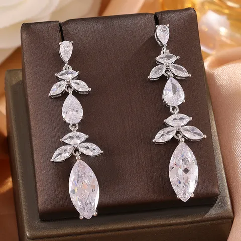 Luxe Lange Kwast Waterdruppel Zirconia Bruids Oorbellen Koper Zilver Verguld Elegante Bruiloft Sieraden Vrouwen Cadeau