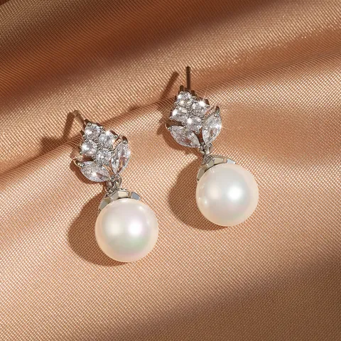 Franse Luxe Zirconia Blad Parel Oorhanger Voor Vrouwen Elegante Koperen Vergulde Oorbellen Voor Woon-werkverkeer Banket Feest Sieraden Cadeau