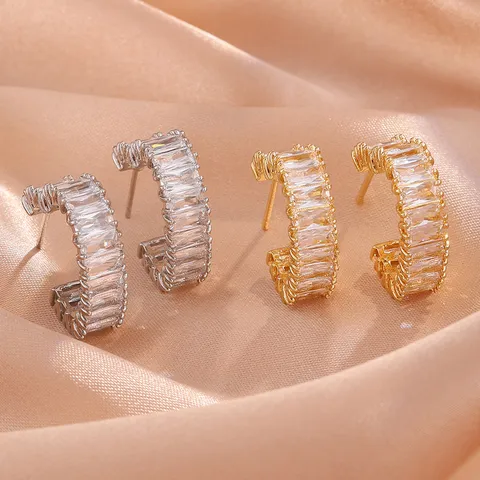 Lichte Luxe C-Hoop Zirconia Oorknopjes Voor Vrouwen Koper Verguld Baguette Geslepen Geometrische Mode Sieraden