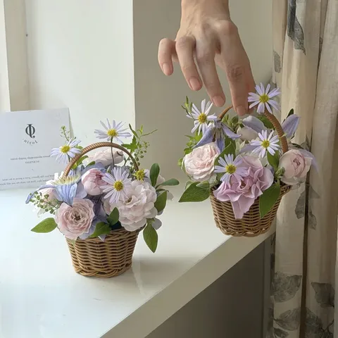 Handmade Woven Flower Basket Small Rattan Portable Wicker Basket For Succulent Plant Tabletop Decorative Basket For Home Party Gift