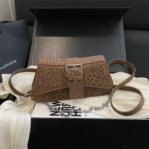 Vintage Stone Pattern Women Shoulder Baguette Bag With Metal Chain Link Small PU Leather Crossbody Bag Underarm Handbag