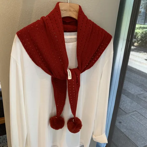 Bufanda de Lana Casual para Mujer Moda Calada Chal Triangular Pom Pom Invierno Caliente Envoltura de Cuello Elegante Accesorios Diarios