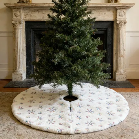 White Plush Christmas Tree Skirt Embroidered Colorful Snowflakes Sequins Holiday Home Decor Xmas Tree Base Cover