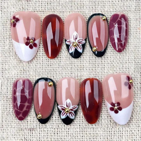 Faux Ongles à Presser Français Estompés Floraux Longueur Moyenne Forme d'Amande Lot de 30 Pièces Élégants Avec Perles en Métal pour Femmes Décoration d'Ongles