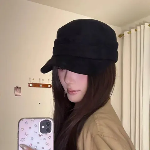 Women's Vintage Suede Flat Top Riding Hat Pleated Casual Beret Wide Brim Newsboy Cap Fashion Autumn Accessories