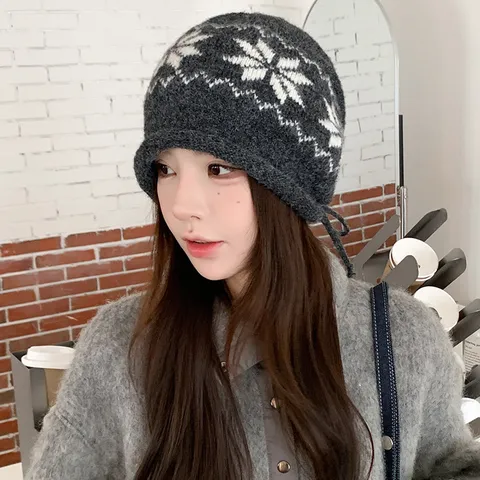 Vrouwen Winter Warm Gebreide Beanie Hoed Jacquard Omgeslagen Rand Oorklep Thermische Slouchy Ski Muts Dagelijks Buiten Koud Weer Hoed