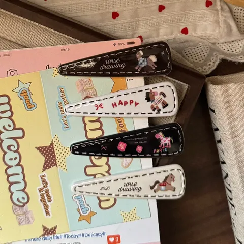 Cute Black And White Pony Striped Triangle Hair Clip Cartoon Sweet Girl Duckbill Hairpin Fashion Hair Accessories