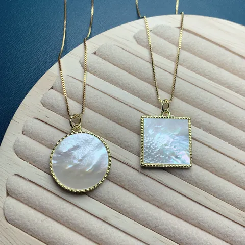 Natural Mother Of Pearl Pendant Necklace Copper Gold Plated Beaded Geometric Square Round Clavicle Jewelry Gift