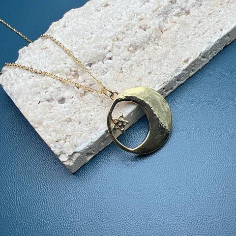 Minimalist Copper Zircon Mother-of-Pearl Moon Star Pendant Necklace Gold Plated Clavicle Chain Women Jewelry