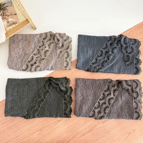 Vrouwen Koreaanse Stijl Kant Driehoekige Sjaal Laagjes Billen Bedekkende Wikkelrok Bloemen Opengewerkt Accessoire Herfst Winter Effen Kleur Taille Sjaal