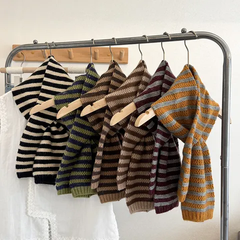 Koreanischer Stil Gestreifter Strickschal Damen Polyester Kontrastfarbe Kreuz Halswärmer Winter Warm Weicher Schal Für Den Alltag