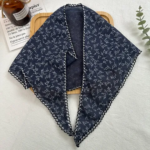 Women's Cotton Linen Floral Triangle Scarf Sweet Style Lace Trim Headscarf Daily Decorative Neck Scarf