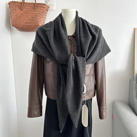 Women Pure Wool Triangle Scarf Solid Color Warm Neck Protection Knitted Shawl Fashion Winter Daily Accessories