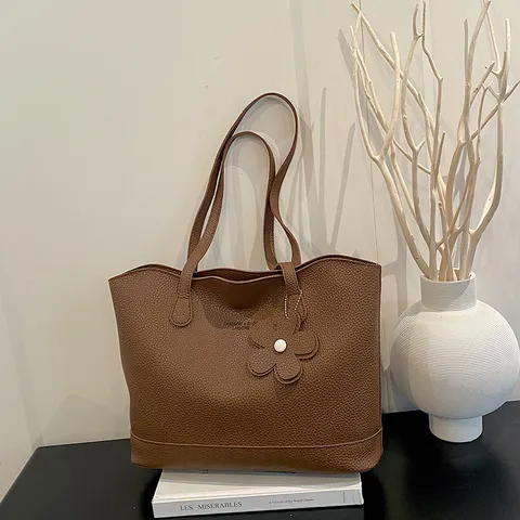 Bolso Tote Minimalista para Mujer Cuero PU Grano Lichi Gran Capacidad Bolso de Hombro Con Adorno de Flor Moda Urbana