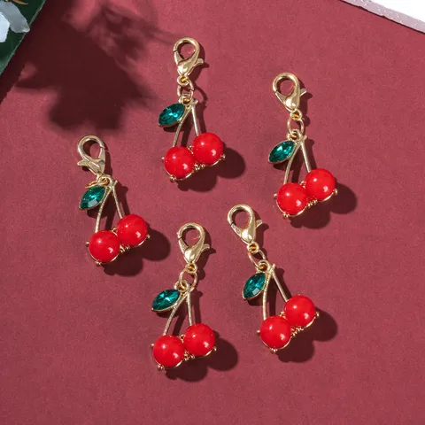 Retro Lega Strass Olio Goccia Ciliegia Bara Poker Arcobaleno Ciondoli Pendente Metallo Martin Stivale Gioielli Accessori