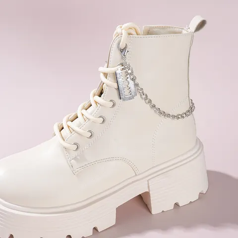 Stile Punk Gotico Catena in Metallo Ciondolo Lama Accessori per Scarpe Fibbia in Lega