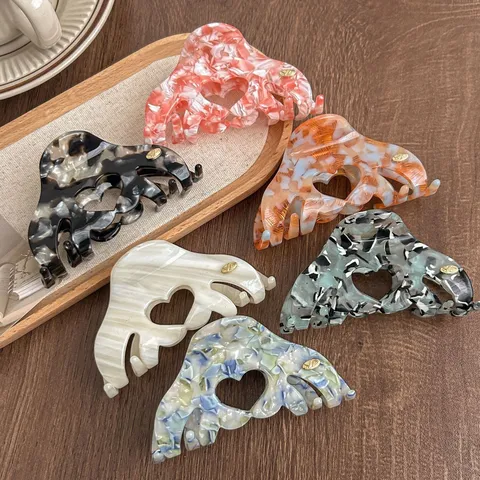 Korean Minimalist Acetate Hair Claw For Women Elegant Hollow Heart Hair Clip Versatile Shark Clip Fashion Hair Accessories
