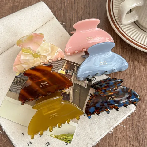 Chic Acetate Hair Claw Clip Medium Ponytail Shark Clip Geometric Hair Accessories For Women Daily Styling