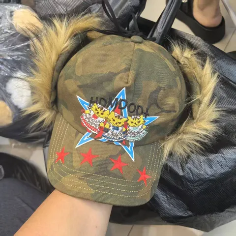 Chapeau Bomber En Peluche Brodé Chat Camo Vintage Oreillettes Chaud Hiver Mode Pour Femmes