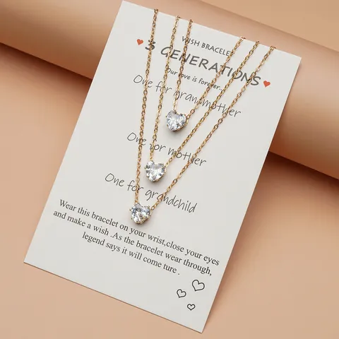 Collana Multistrato in Lega Minimalista Con Ciondolo a Cuore in Zirconia Catena d'Oro Regalo di Gioielli di Moda per Donne