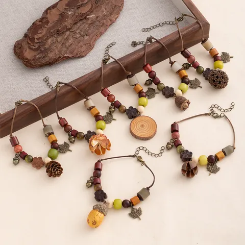 Handmade Wooden Acorn Pendant Bracelet Vintage Ethnic Style Natural Plant Beaded Hand Jewelry For Women Daily Wear