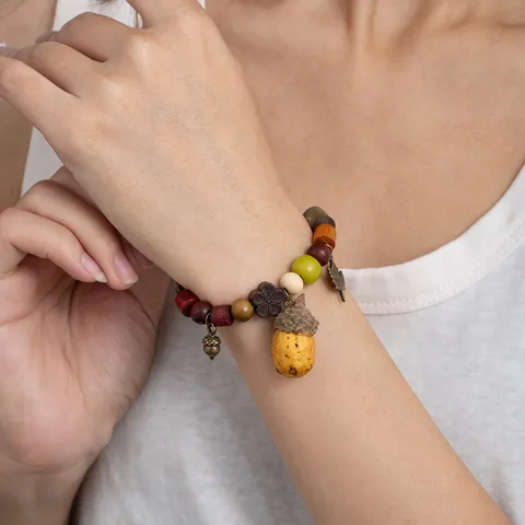 Handmade Wooden Acorn Pendant Bracelet Vintage Ethnic Style Natural Plant Beaded Hand Jewelry For Women Daily Wear