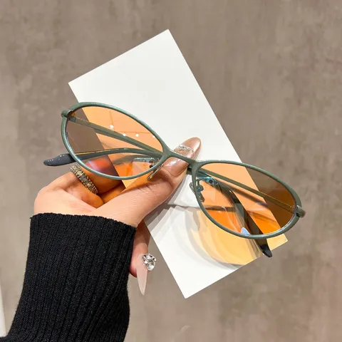 Occhiali da Sole Cat Eye in Acciaio Inossidabile Retro per Donna Uomo Moda Protezione UV400 Montatura in Metallo