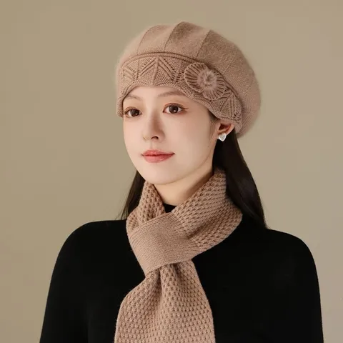 Combinaison Béret et Écharpe d'Hiver Chaud Doublé de Polaire pour Femmes Mélange de Poils de Lapin Bonnet en Tricot Floral pour Grand-mère
