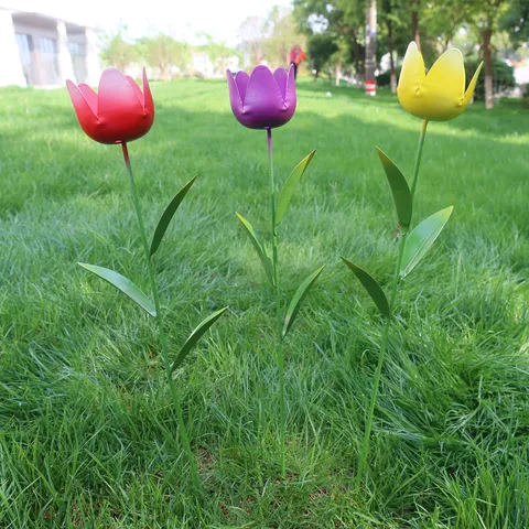Piquet de Jardin Tulipe en Métal Décoration de Cour Extérieure Style Champêtre Ornement Floral en Fer pour Pelouse Cour Terrasse