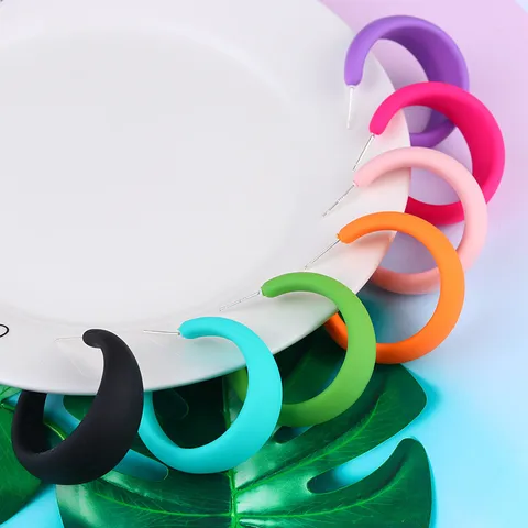 Minimalist Painted C Shape Geometric Hoop Earrings Acrylic Candy Color Statement Earrings For Women Fashion Jewelry