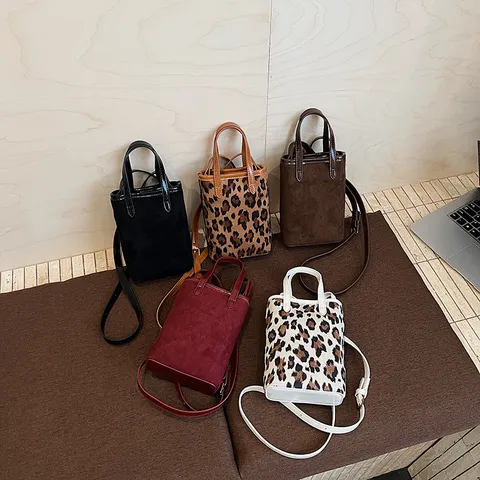 Women PU Leather Crossbody Bag Small Niche Design Bucket Handbag Cute Mobile Phone Bag Daily Casual Shoulder Bag