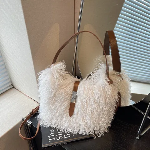 Women Fashion Plush Shoulder Bag Fluffy Faux Fur Crossbody Bag Cute Winter Tote Bag Handbag With Metal Lock