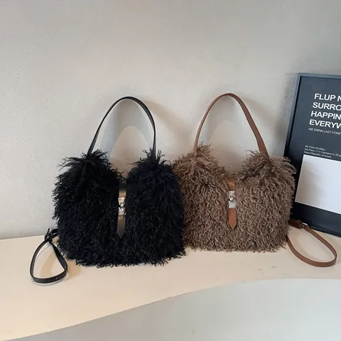 Women Fashion Plush Shoulder Bag Fluffy Faux Fur Crossbody Bag Cute Winter Tote Bag Handbag With Metal Lock