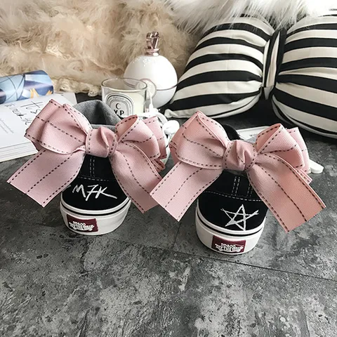 Damen Süße Schleife Rollbund Crew Socken Süßer Japanischer Stil Baumwolle Slouch Socken Mode Accessoires