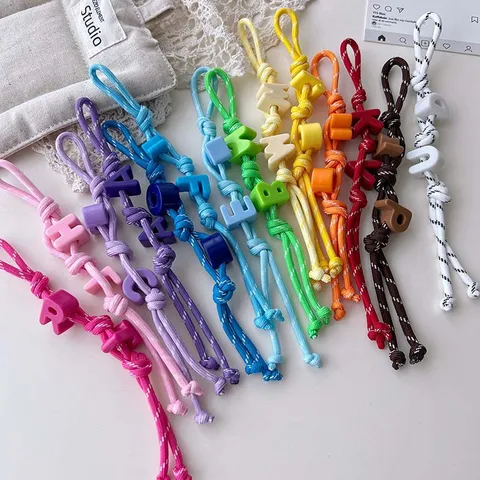 Ins Stil Gewebter Taschenanhänger Handgefertigt Polyester Geflochtenes Seil Auto Hängendes Ornament Buchstaben Perlen Anhänger Kreativer Schlüsselanhänger