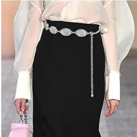 Chaîne de Taille Rétro en Métal pour Femmes Simple Couche Tête de Taureau Motif Floral Ceinture Vintage Réglable Robe Bijou