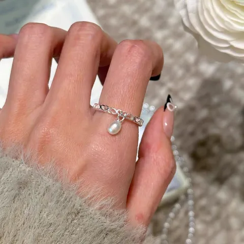Bague Pendentif en Perle d'Eau Douce Cœur Ajouré en Argent Sterling S925 pour Femme Bague à Chaîne Réglable Minimaliste Bijoux de Mode