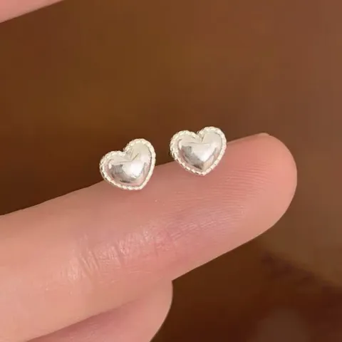 Boucles d'Oreilles Clous Cœur Poli avec Bord Perlé en Argent Sterling 925 pour Femme Bijoux de Mode Petit Cœur Doux