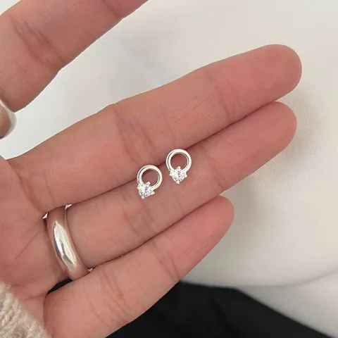 Boucles d'Oreilles Clous Cercle en Argent Sterling S925 Avec Zirconia pour Femmes Boucles d'Oreilles Géométriques Rondes
