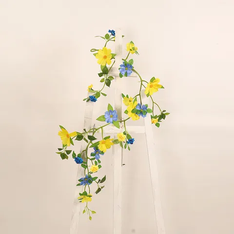 Ghlanda di Fiori di Seta di Vite Cosmos Artificiale per Decorazioni d'Interni Festive di Matrimoni da Appendere alla Porta di Casa
