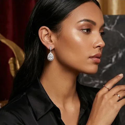 Orecchini a Goccia in Zirconia di Lusso Leggero per Donna Eleganti Orecchini Pendenti in Rame con Zirconia Intarsiata Gioielli alla Moda per Matrimonio