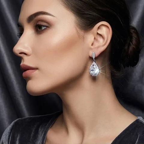 Orecchini a Goccia in Zirconia di Lusso Leggero per Donna Eleganti Orecchini Pendenti in Rame con Zirconia Intarsiata Gioielli alla Moda per Matrimonio