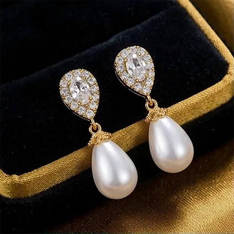Eleganti Orecchini a Bottone in Rame con Zirconia Intarsiata Goccia d'Acqua e Perla Artificiale per Donna Gioielli Sposa