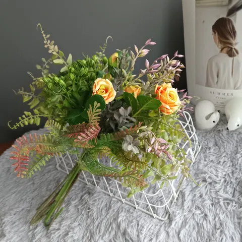 Style Rustique Nordique Bouquet de Fleurs de Rose Artificielle Jaune Vert Arrangement Floral en Soie Pour Décoration de Maison Mariage Photographie