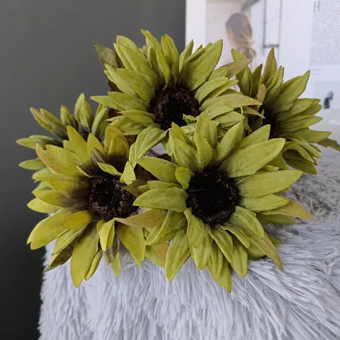 Estilo Pintura al Óleo Retro Ramo de Girasoles Artificiales Flor de Seda Para Decoración del Hogar Fiesta de Bodas Accesorios de Fotografía