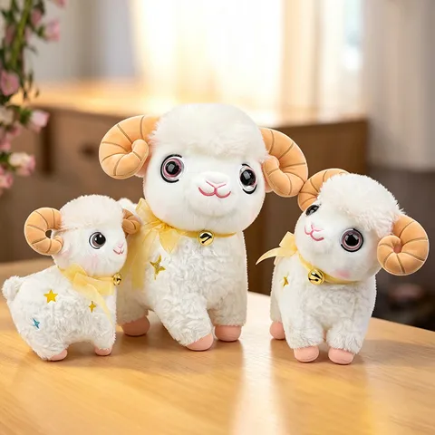 Simpatico Giocattolo di Peluche di Piccola Pecora Con Campana E Ricamo Stella Bambola Morbida Regalo