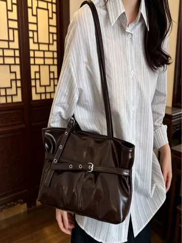 Women Large Capacity Commuter Tote Bag PU Leather Motorcycle Style Shoulder Bag Casual Fashion Underarm Bag