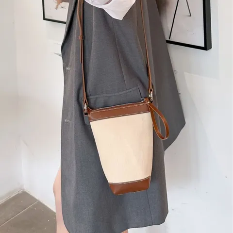Women Fashion Canvas Bucket Bag Casual Contrast Color Crossbody Bag Zipper Lightweight Small Handbag Tote Purse