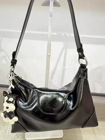 Minimalist PU Leather Pleated Dumpling Bag For Women Casual Underarm Shoulder Crossbody Bag Daily Commuter Handbag