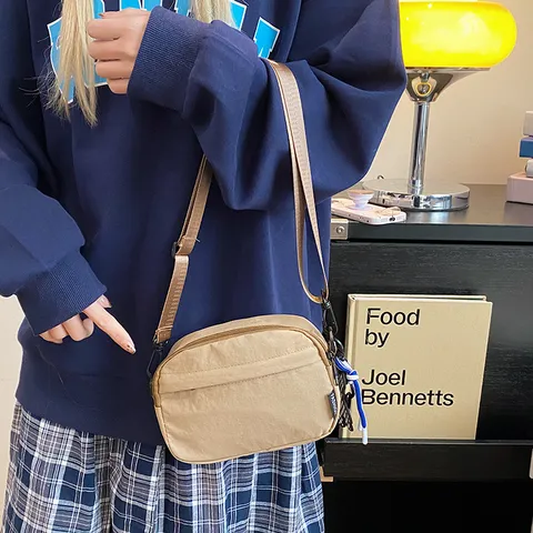 Bolso Bandolera de Nailon Minimalista para Mujeres Hombres Bolso de Hombro Sólido Casual Bolso Mensajero para Viaje Diario Teléfono